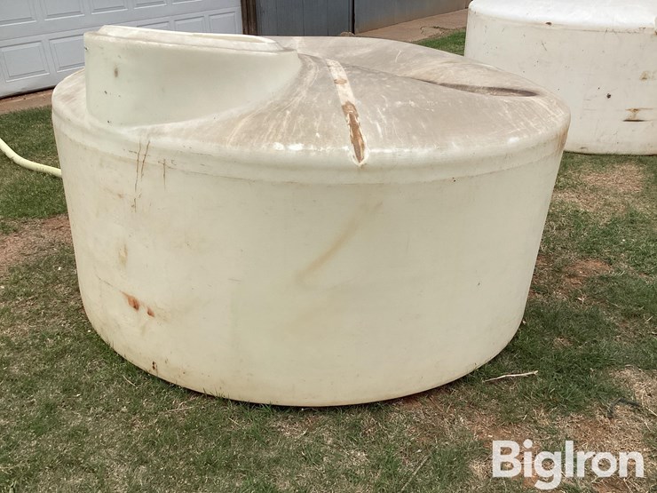 norwesco-800-gal-storage-tank-image-1