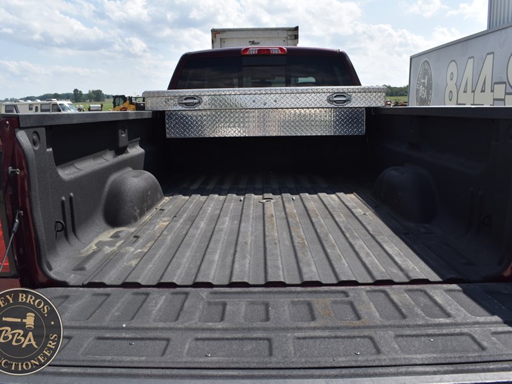2017-chevrolet-silverado-3500hd-ltz-image-17