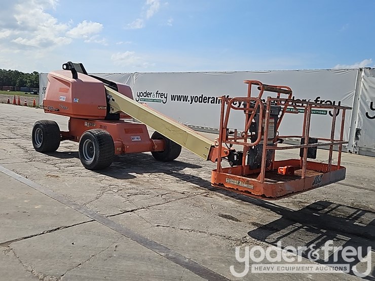2018-jlg-400s-image-7