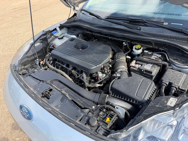 2020-ford-escape-image-10