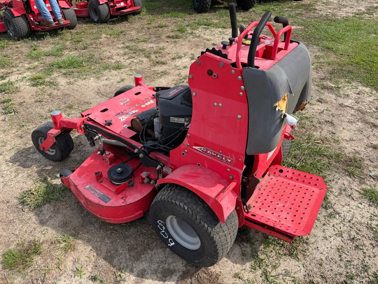 #6009-•-gravely-52"-pro-stance-52-zero-turn-lawnmower-image-1