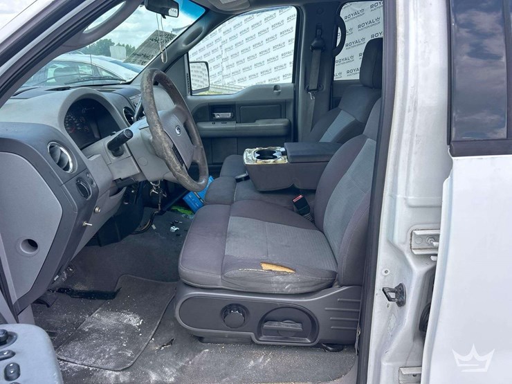 2004-ford-f150-image-13