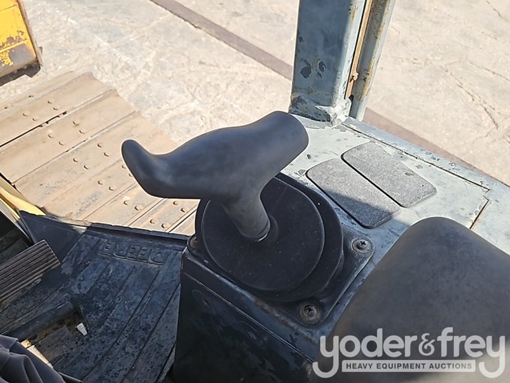 2006-deere-450j-lgp-image-28