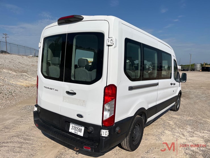 2019-ford-transit-image-2