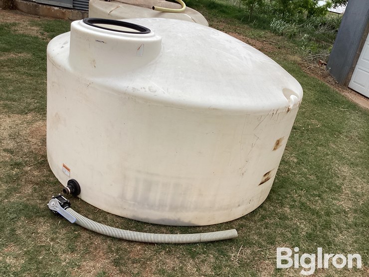 1,100-gallon-storage-tank-image-1