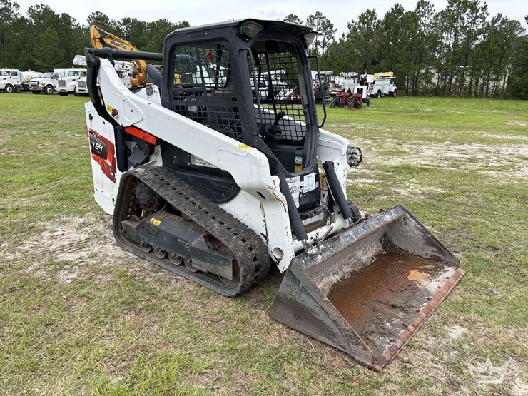 2021-bobcat-t64-image-2