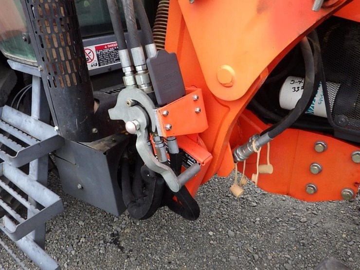 kubota-m126x-image-17