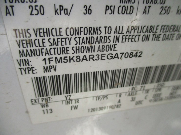 2014-ford-explorer-image-18
