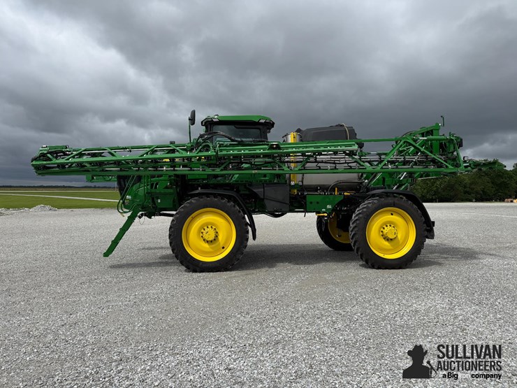 2024-john-deere-412r-image-8