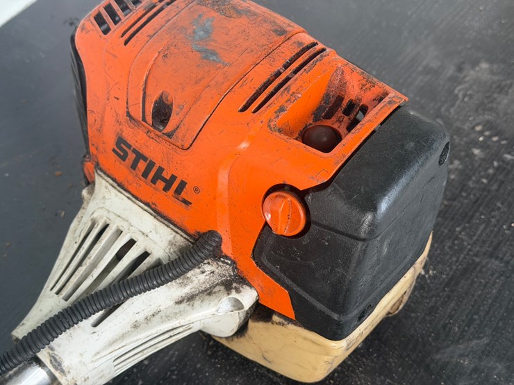 #6055-•-stihl-fc91-string-trimmer-image-4
