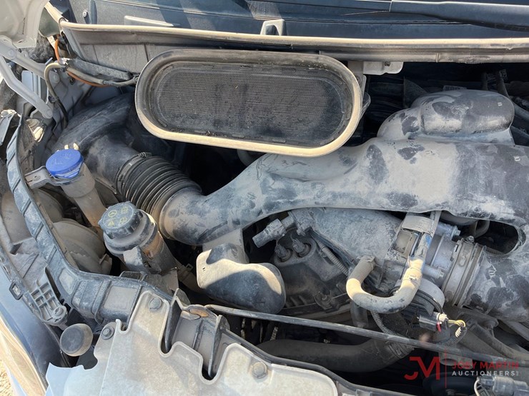 2019-ford-transit-image-14