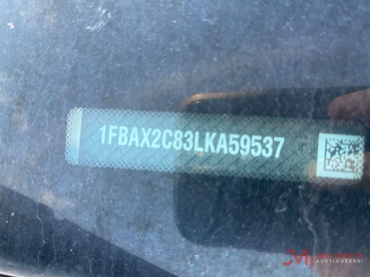 2020-ford-transit-image-28