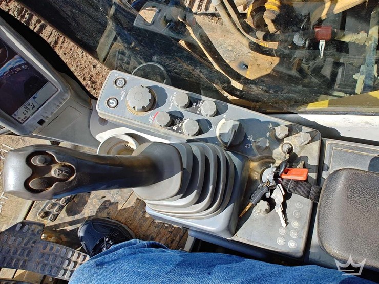 2016-john-deere-350g-hydraulic-excavcator-image-17