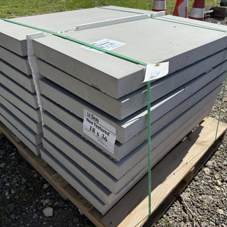 #225 • (16) Light Grey Non Textured Pavers