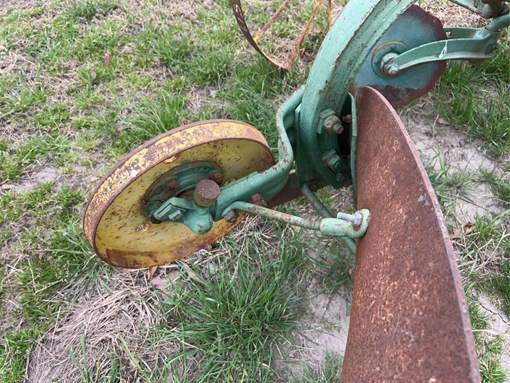 john-deere-one-bottom-plow-image-21