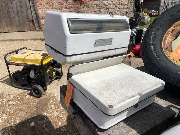 #2137-•-dayton-scale-by-hobart-manufacturing-image-2