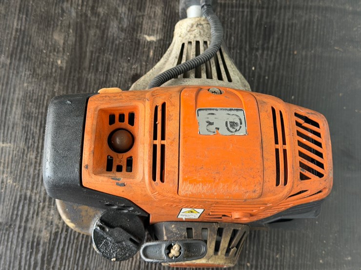 #6072-•-stihl-fs91-4'-hedge-trimmer-image-3