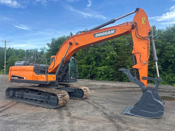 2021-doosan-dx225-lc-5-image-1