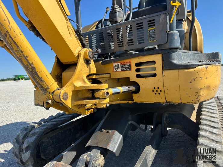 2005-deere-35c-image-20