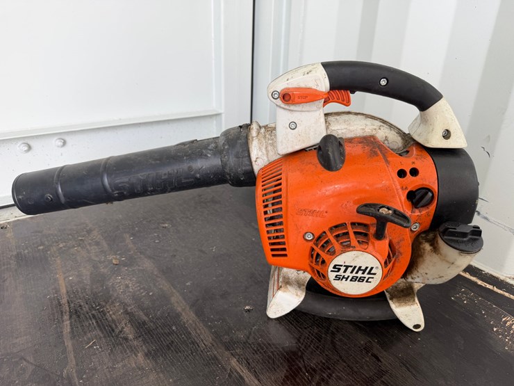 #6038-•-stihl-sh86c-handheld-leaf-blower-image-1