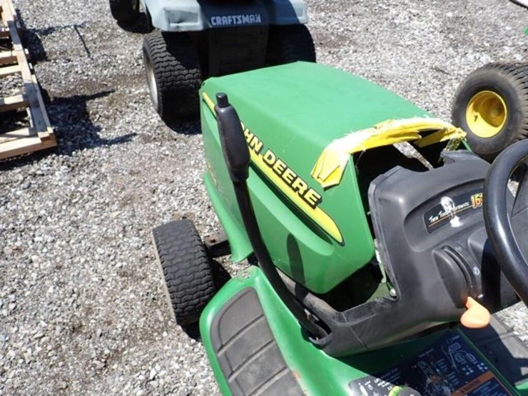 john-deere-lt166-image-12