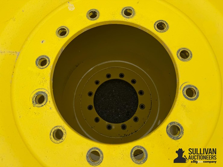john-deere-12-image-19