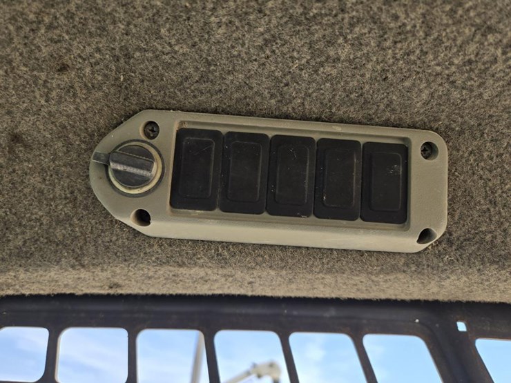 bobcat-s250-image-23