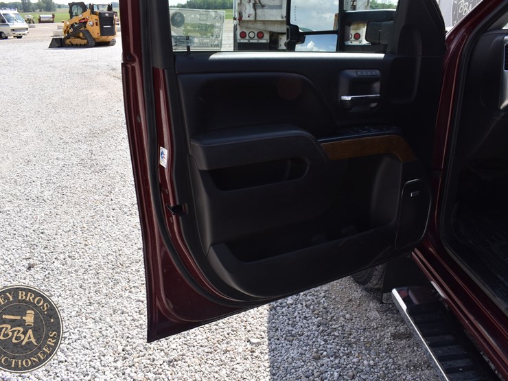 2017-chevrolet-silverado-3500hd-ltz-image-20