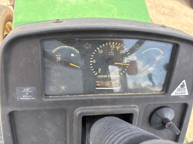 john-deere-5520-image-9