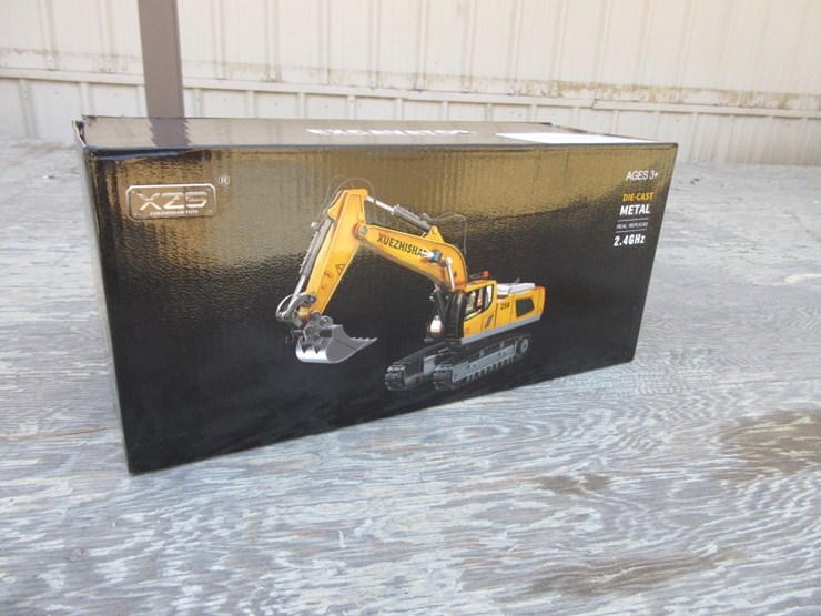 new-unused-remote-control-die-cast-toy-excavator,-image-1