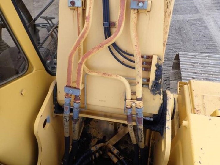 2001-deere-270-lc-image-41