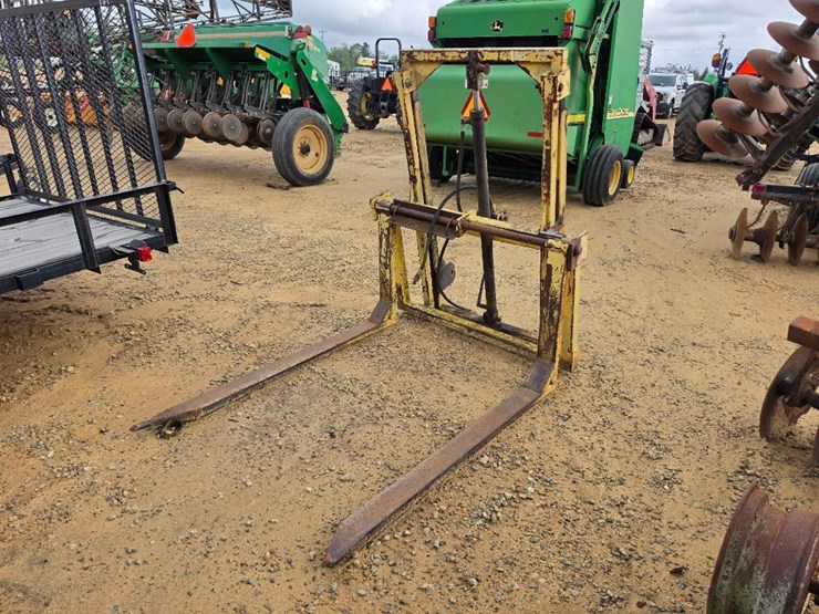 160---hydraulic-hay-forks-image-1