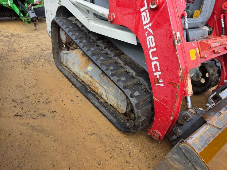 2022-takeuchi-tl8r2-image-7