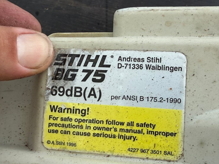 #6037-•-stihl-ht75-handheld-leaf-blower-image-6