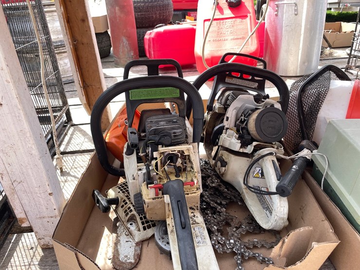 #2131-•-(2)-stihl-chainsaws-image-1