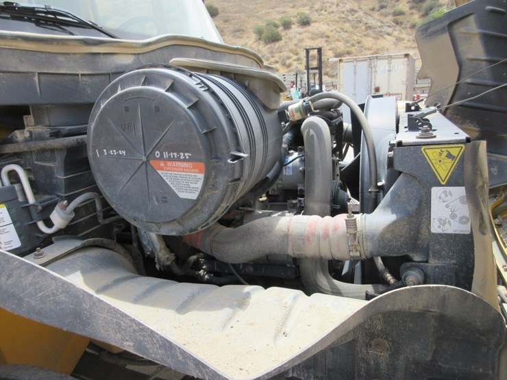2011-international-durastar-4300-image-5