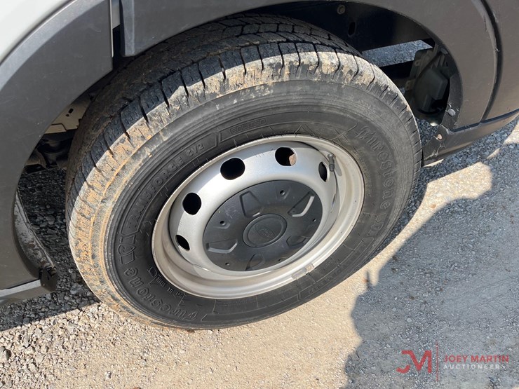 2019-ford-transit-image-11