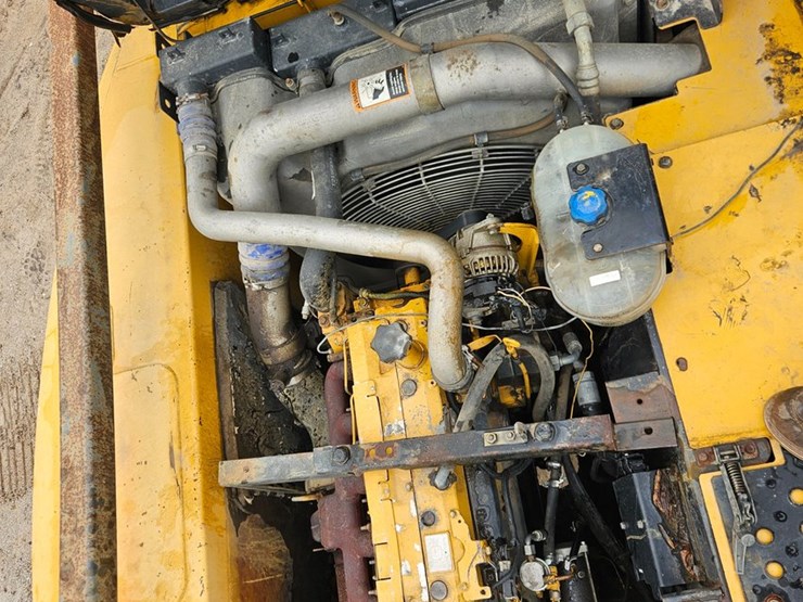 2010-deere-200d-lc-image-20