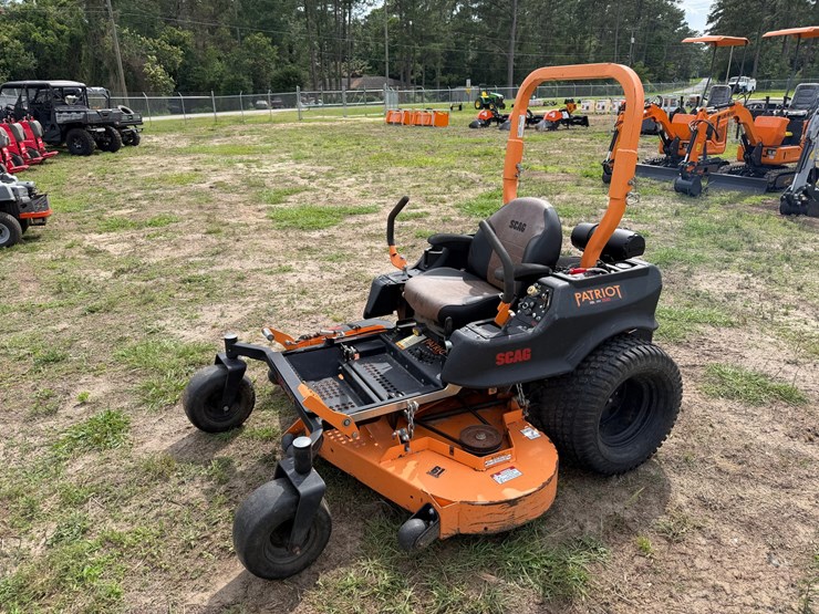#6002-•-scag-61"-zero-turn-lawnmower-image-1
