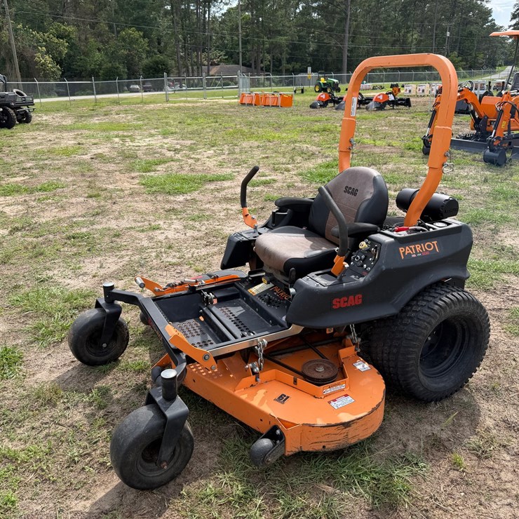 #6002 • Scag 61" Zero Turn Lawnmower