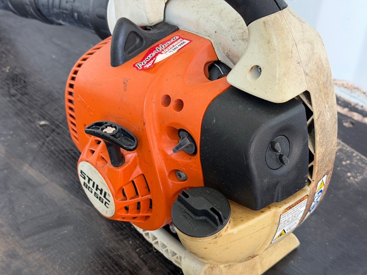 #6034-•-stihl-bg56c-handheld-leaf-blower-image-3