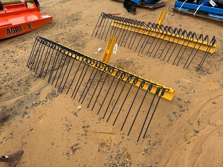 192---6'-3pt-hitch-straw-rake-image-4