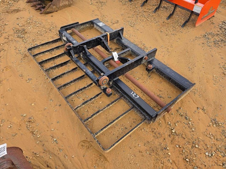 127---superior-fabrication-forklift-image-1
