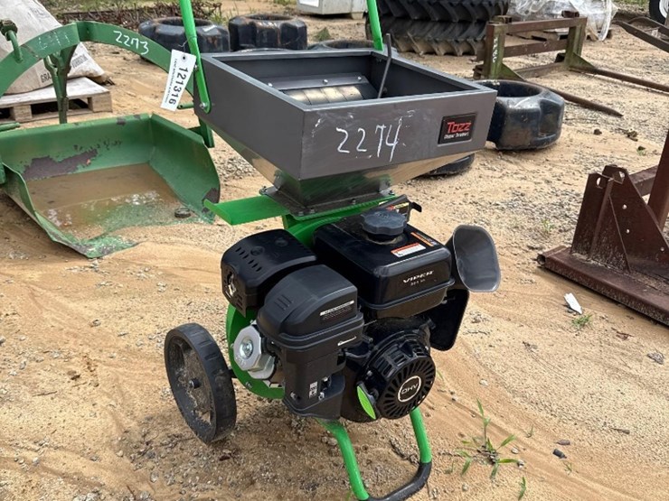 2274---new-tozz-viper-301cc-chipper-shredder-image-1