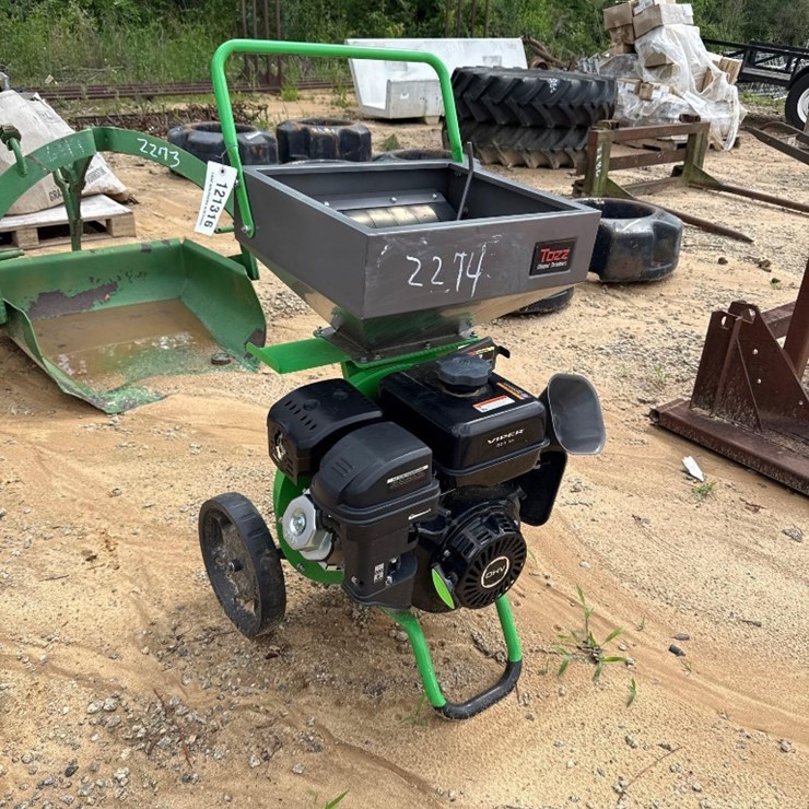 2274 - NEW TOZZ VIPER 301CC CHIPPER SHREDDER