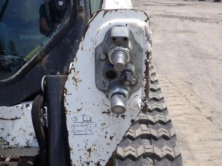 2017-bobcat-t550-image-22