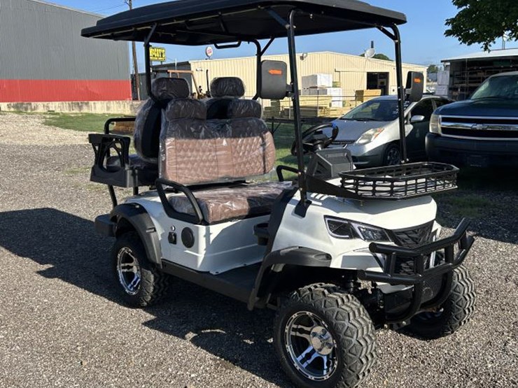#41-•-4-seat-electric-golf-cart---sdlgc80---white-image-3