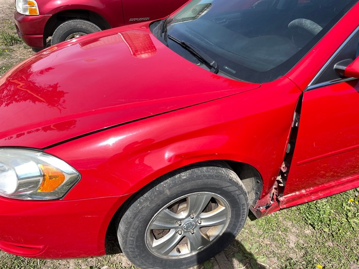 #2101-•-2013-chevy-impala-(has-wi-title)-image-10