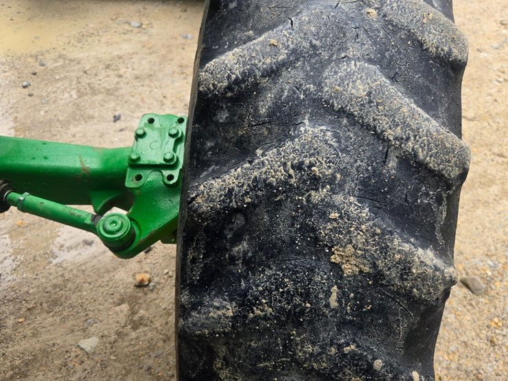 john-deere-6105d-image-63