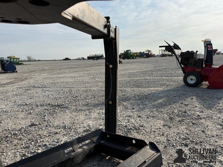 skidloader-attach-tire-grabber-image-13